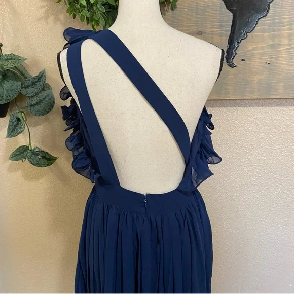 NWOT Splendid Charisma Navy Ruffled Pleated One-Shoulder Midi Dress - Picture 4 of 10